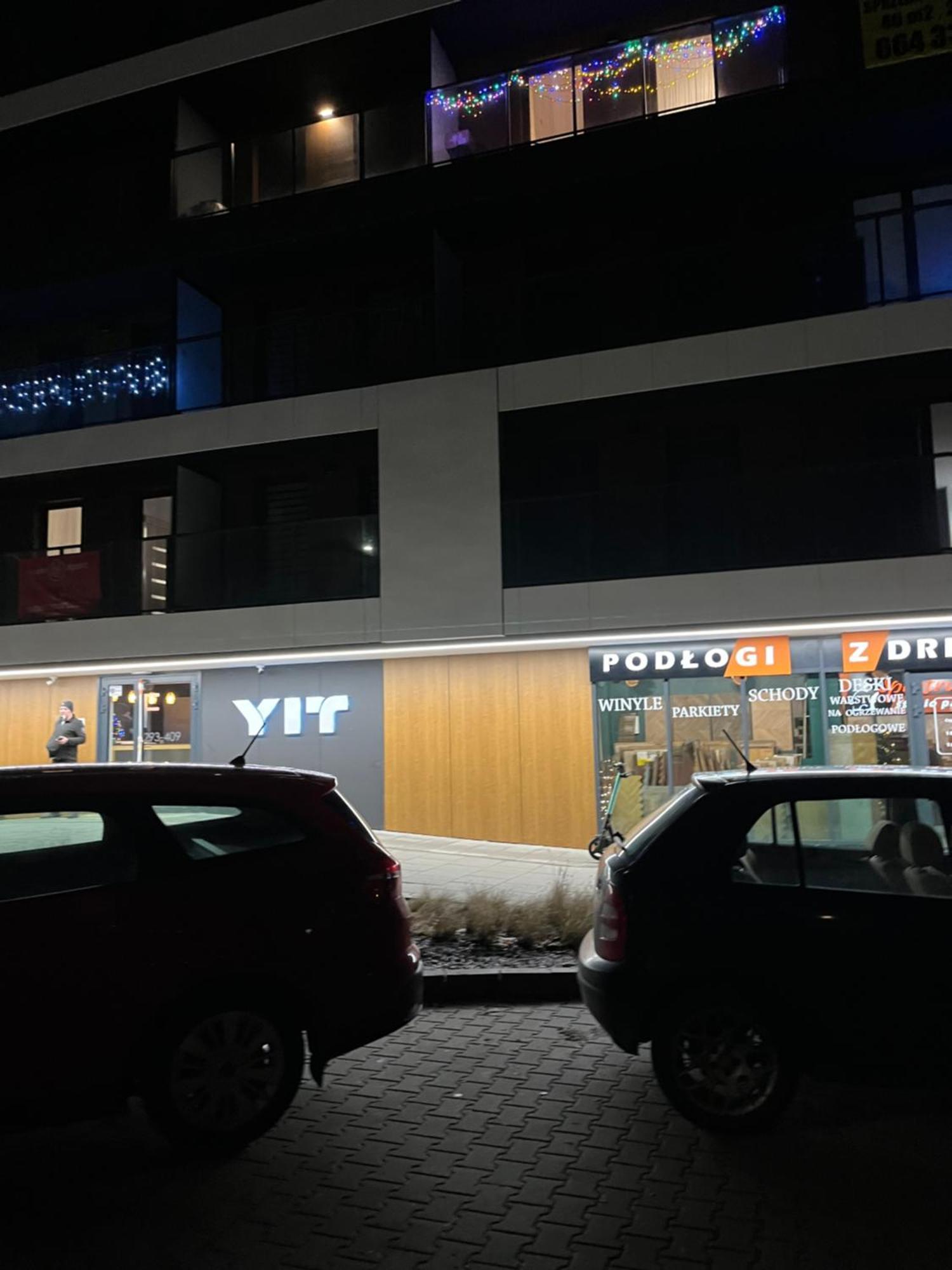 Warsaw Airport Wyscigi - City And Green View Apartment With Underground Garage Экстерьер фото